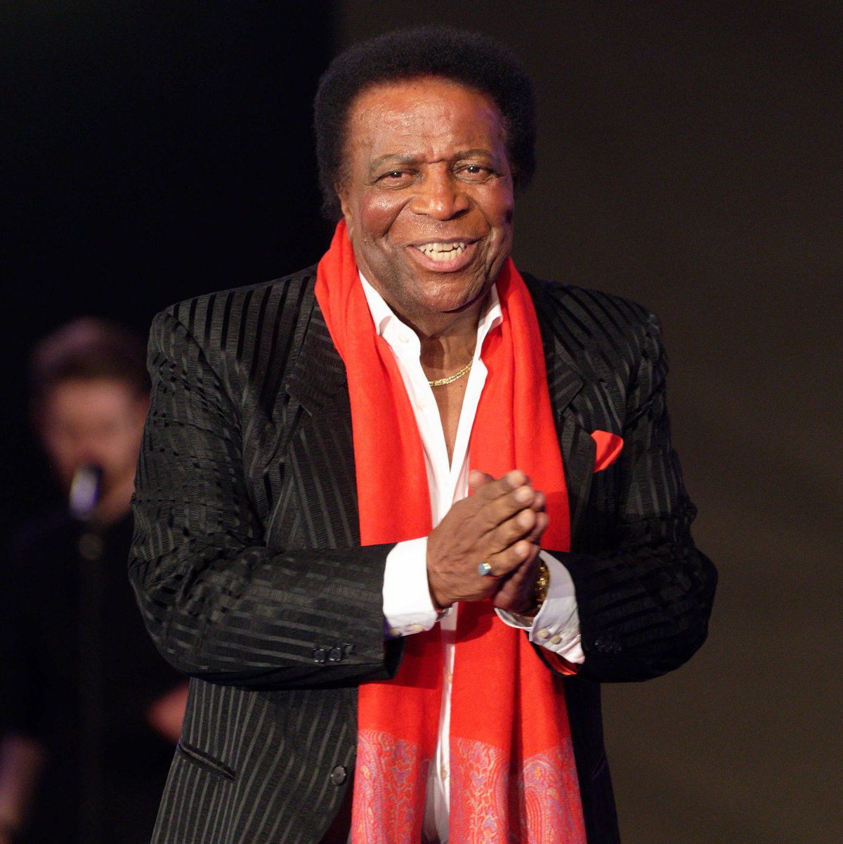 Sänger Roberto Blanco gehört zu den Premieren-Gästen der Bayreuther Festspiele 2024 (Archivbild). - Foto: Henning Kaiser/dpa