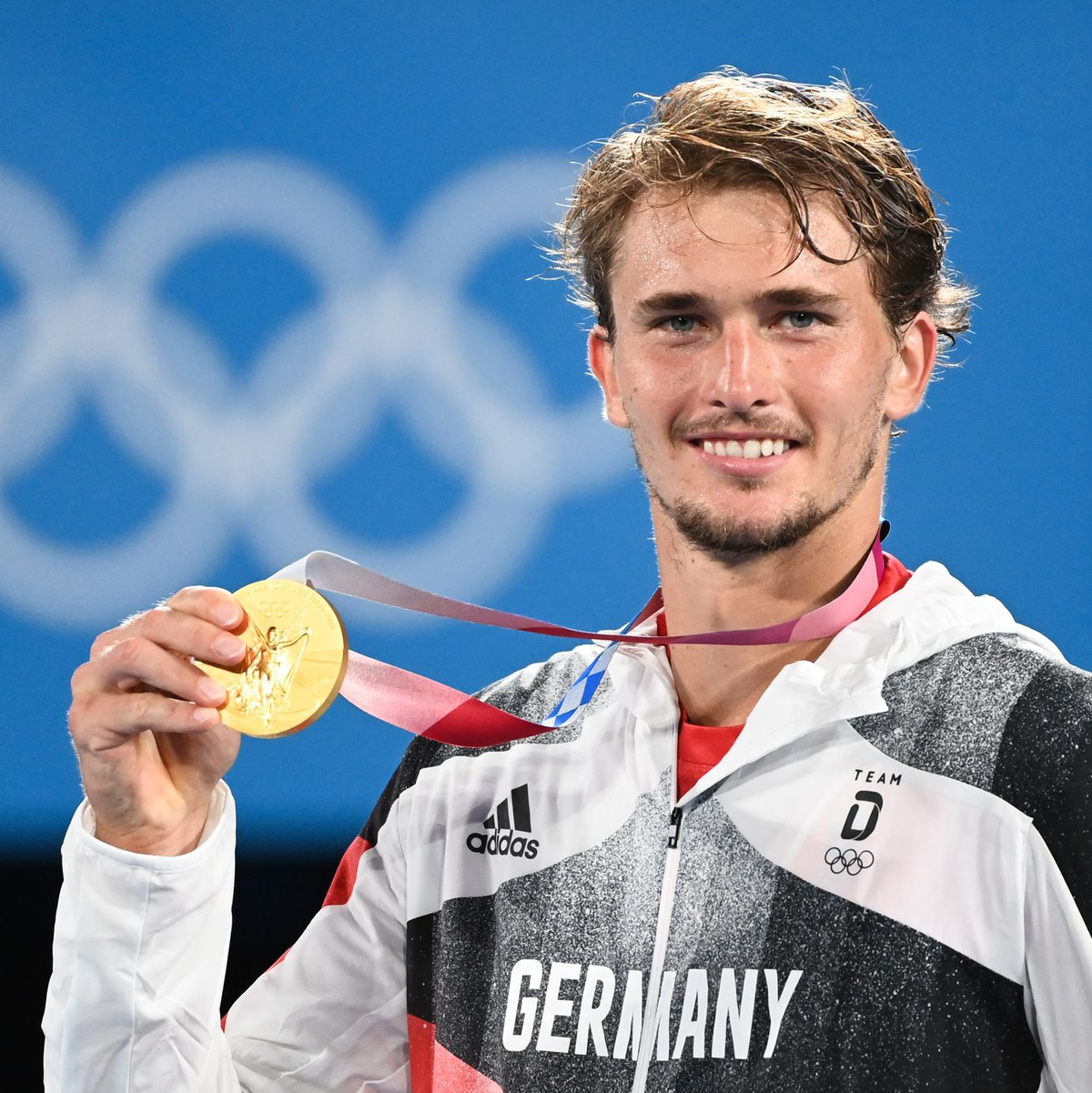 Wird durch Olympia-Gold zum großen Schröder-Widersacher: Alexander Zverev. - Foto: Marijan Murat/dpa