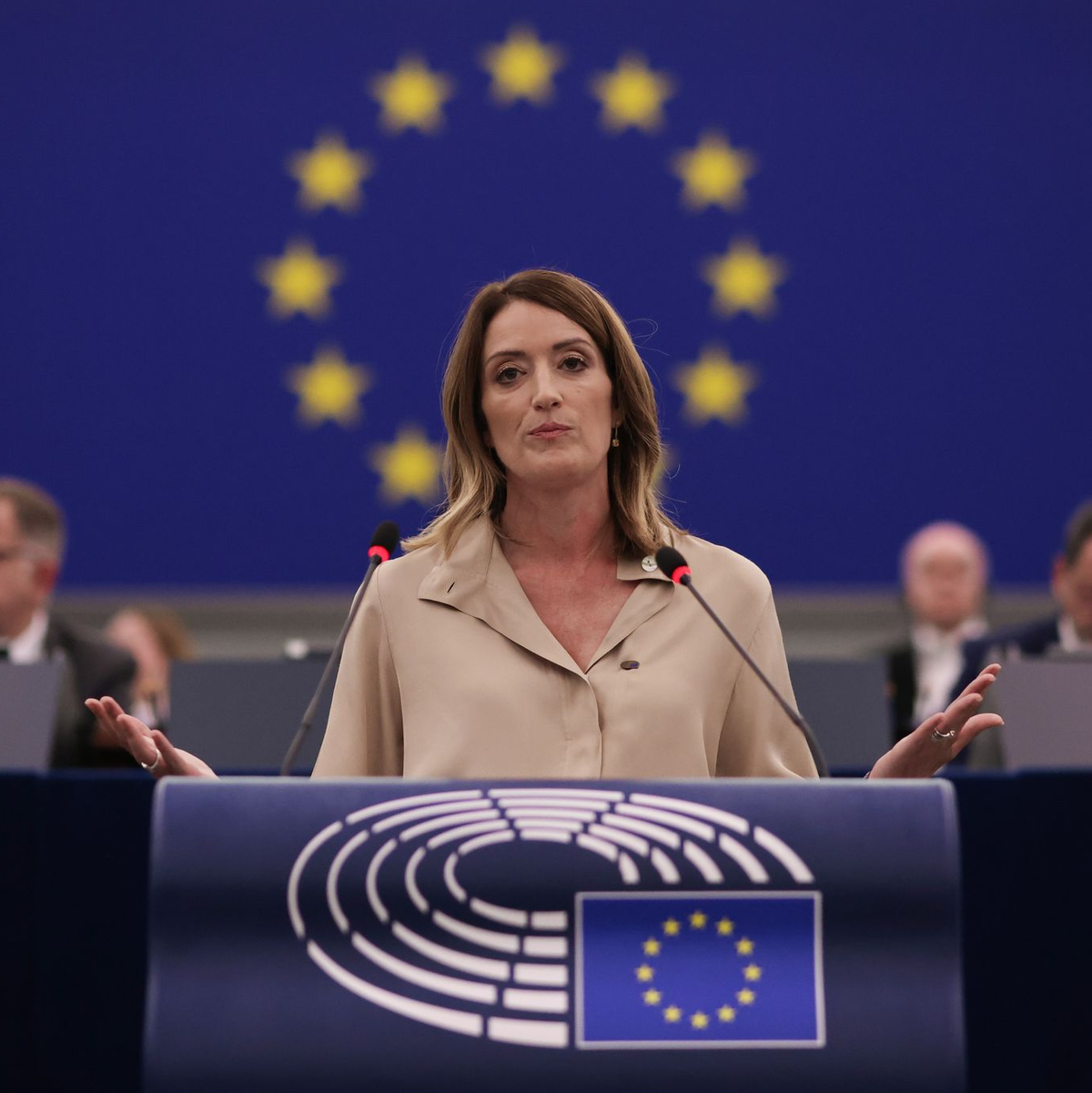 Insgesamt stimmten 553 Parlamentarierinnen und Parlamentarier über den Misstrauensantrag ab.  - Foto: Philipp von Ditfurth/dpa