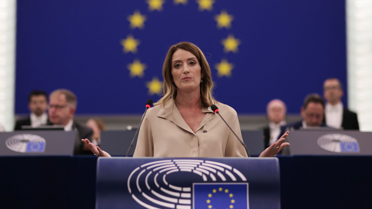 Von der Leyen warnt im Europaparlament vor Importabhängigkeit.  - Foto: Philipp von Ditfurth/dpa