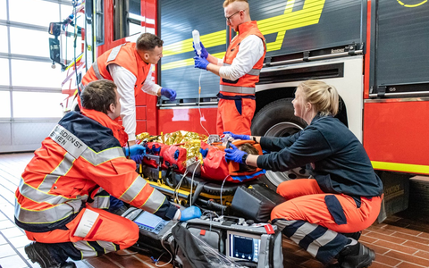 FW Bremerhaven: Notfallsanitäterin und Notfallsanitäter bei der Feuerwehr gesucht - Foto: presseportal.de