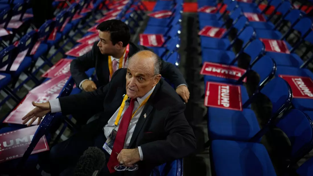 Rudy Giuliani ist ein enger Verbündeter von Donald Trump - beide Republikaner stammen aus New York. - Bild: Jae C. Hong/AP