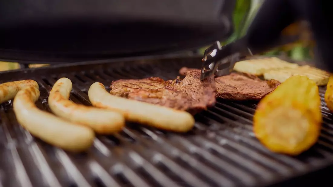 Verbrauchertipp | Sommer-BBQ mit dem Gasgrill: So sind Grillfans auf der sicheren Seite - Bild: presseportal.de