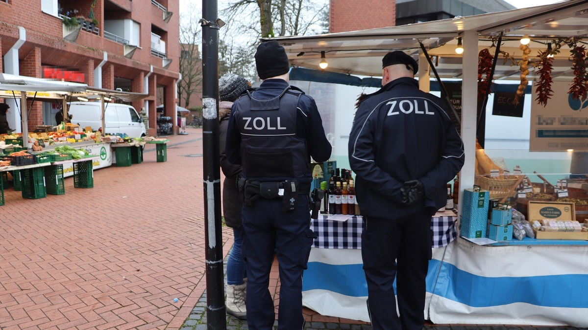 HZA-UL: Marktbeschicker wegen Schwarzarbeit zu Haftstrafe verurteilt - Foto: presseportal.de