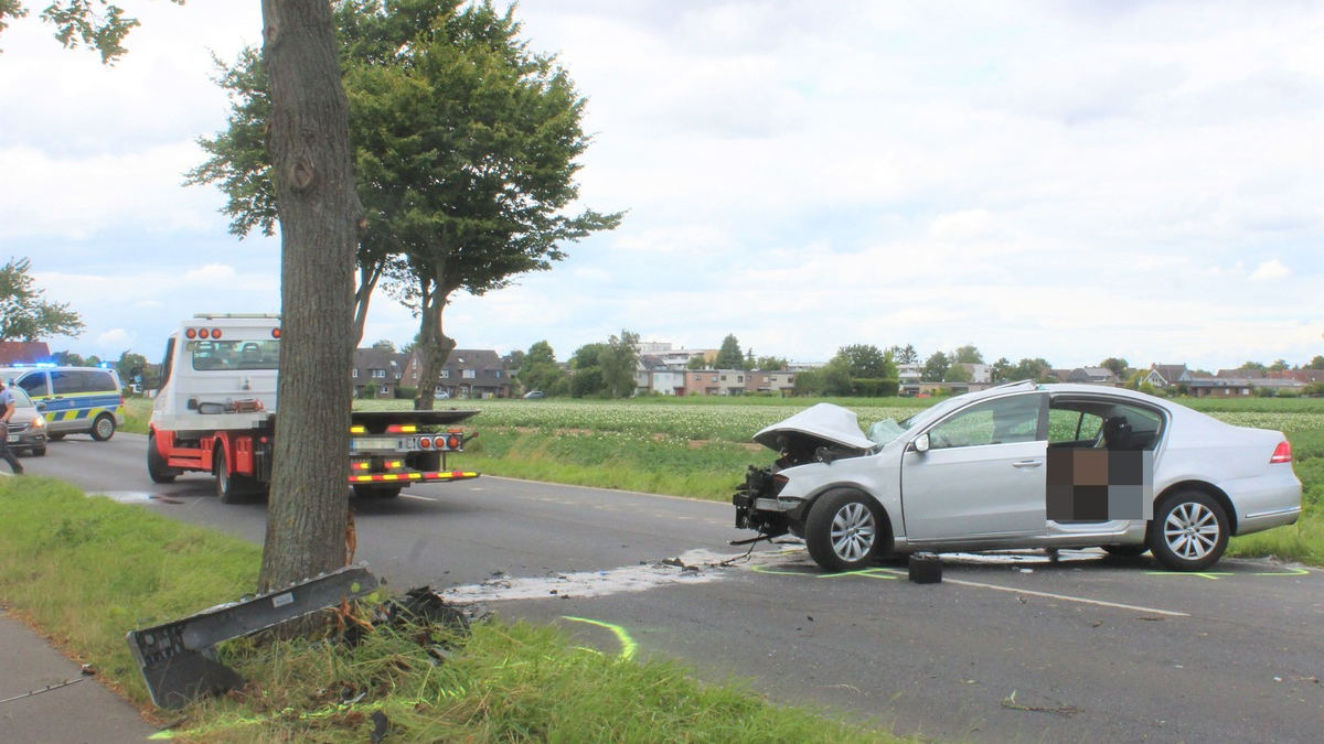 POL-VIE: Pkw fährt gegen Baum - Fahrer wird schwer verletzt - Foto: presseportal.de
