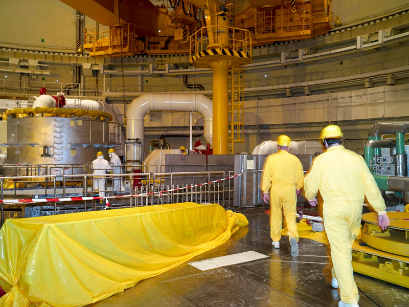 Blick in das tschechische Atomkraftwerk Temelin: Tschechien setzt weiter auf Atomkraft und will neue Reaktorblöcke bauen. (Archivbild) - Foto: Michael Heitmann/dpa