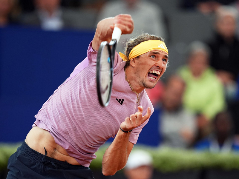 Alexander Zverev bei seinem Heimatturnier in Hamburg. - Foto: Marcus Brandt/dpa