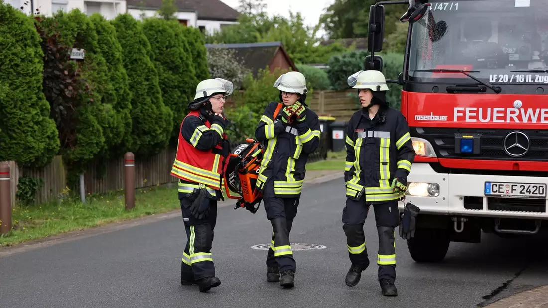 FW Hambühren: Küchenbrand entpuppt sich als glimmende Kaffeemaschine - Bild: presseportal.de