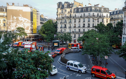 Kurz vor den Olympischen Spielen in Paris befinden sich viele Militärkräfte in der Stadt, die nach dem Unfall die Umgebung absichern. - Foto: Ian Langsdon/AFP/dpa