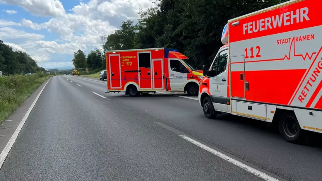 FW-WRN: 2RTW - LZ1 - VU / 3 PKW / 2 verletzte Personen - Bild: presseportal.de