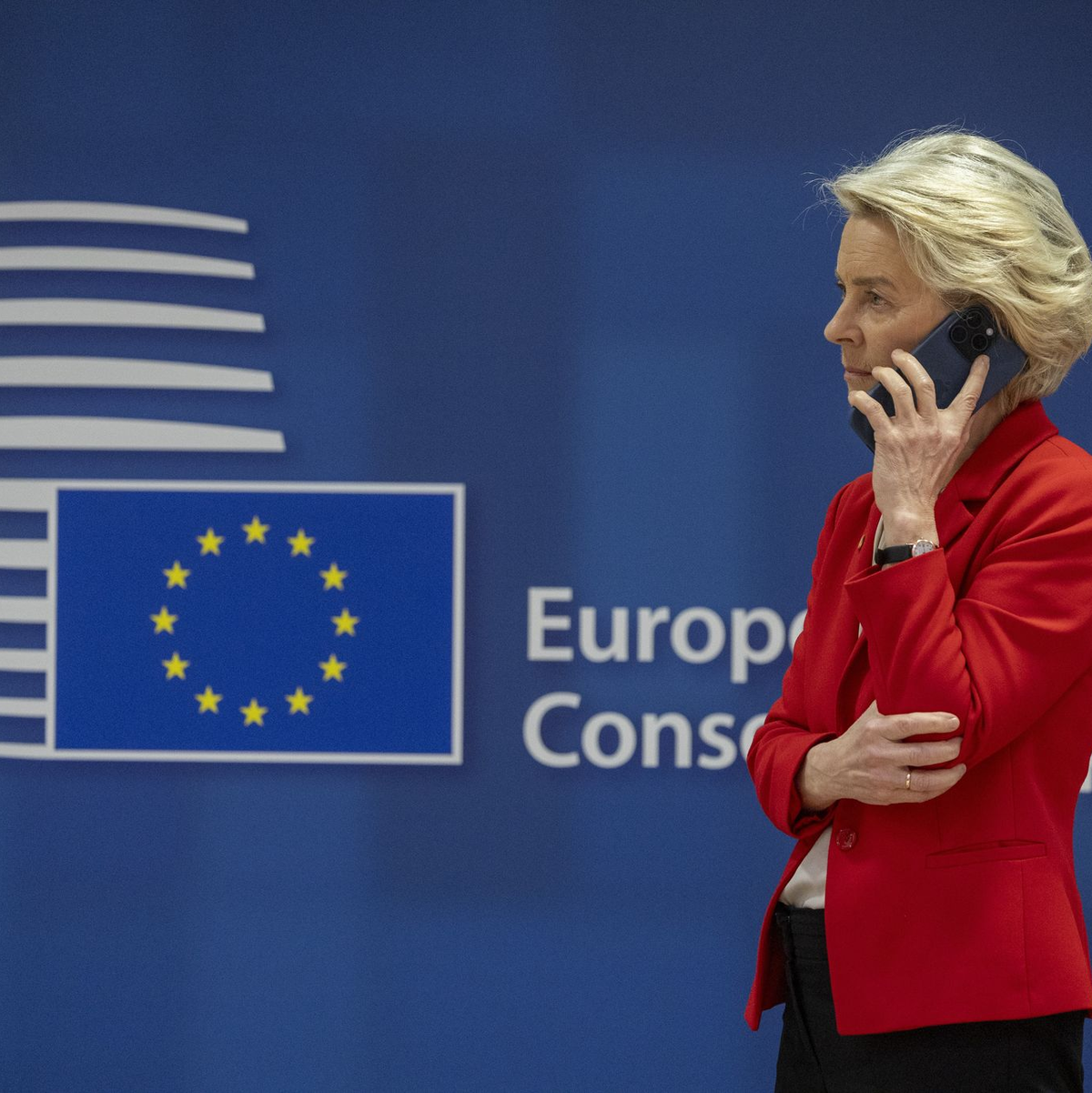 Tagelang hat Ursula von der Leyen zuletzt Gespräche mit Abgeordneten und für ihre Wiederwahl geworben, jetzt naht die Stunde der Wahrheit. (Archivbild) - Foto: Nicolas Maeterlinck/Belga/dpa