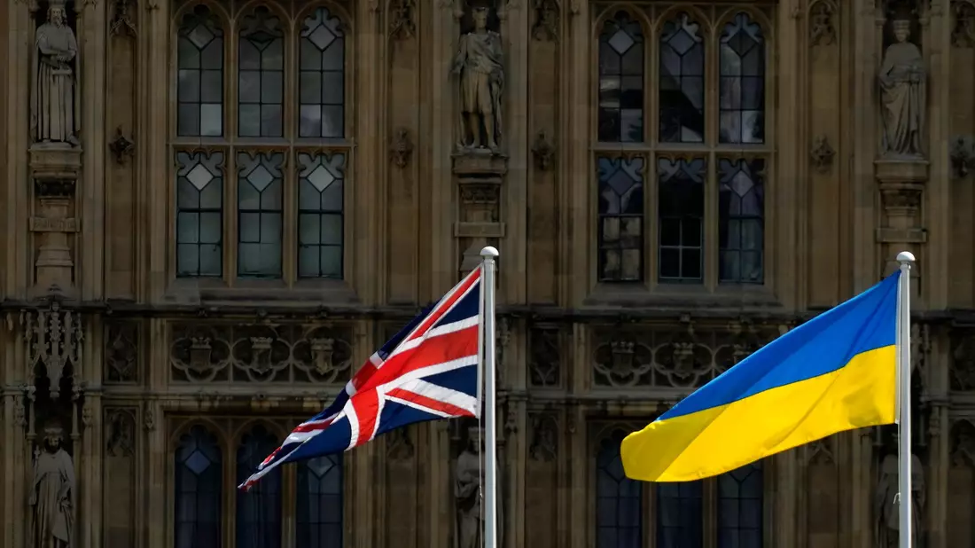 Medienberichten zufolge soll die Ukraine erstmals Marschflugkörper vom Typ Storm Shadow gegen Ziele auf russischem Gebiet eingesetzt haben. (Archivbild) - Bild: Frank Augstein/AP/dpa
