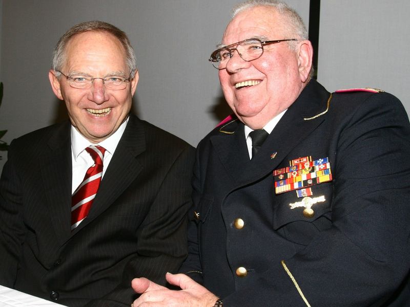 Trauer um DFV-Ehrenpräsident Hinrich Struve / Große Verdienste um deutsche Einheit der Feuerwehrverbände erworben - Foto: presseportal.de