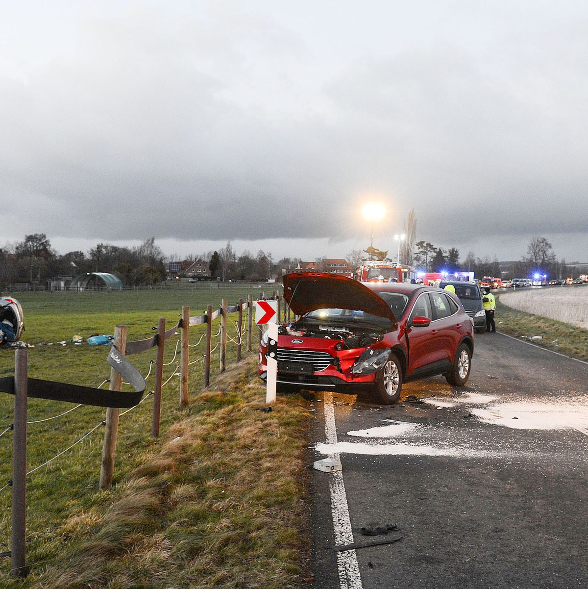 War es Mord? Bei einem Unfall wegen eines verbotenen Autorennens sterben zwei kleine Jungen. Im ersten Prozess sieht der Richter keinen Tötungsvorsatz, doch der BGH widerspricht. Jetzt muss neu verhandelt werden. (Archivbild) - Foto: Frank Tunnat/dpa