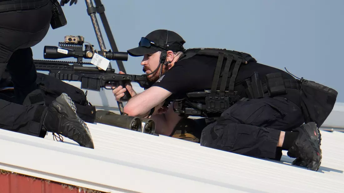 Laut US-Medien töteten Scharfschützen des Secret Service den mutmaßlichen Attentäter 26 Sekunden nach seinem ersten Schuss. (Archivbild) - Bild: Gene J. Puskar/AP/dpa