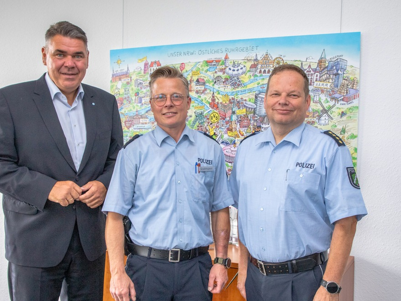 POL-UN: Kreis Unna - Polizeidirektor Leonard Sostmann ist neuer Leiter der Direktion Gefahrenabwehr/Einsatz - Foto: presseportal.de