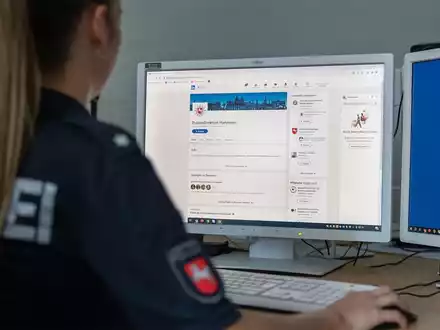 POL-H: Berufliches Netzwerk ausbauen und Fachkräfte gewinnen - Polizei Hannover startet auf LinkedIn durch - Foto: presseportal.de
