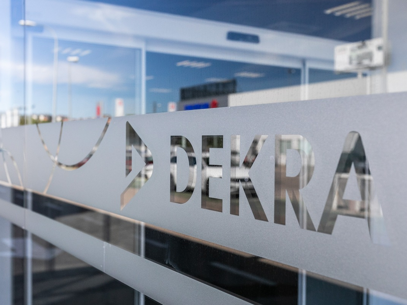 DEKRA Arbeitsmarktreport 2024 / Jobmarkt: Engpässe und Entspannung zugleich - Foto: presseportal.de