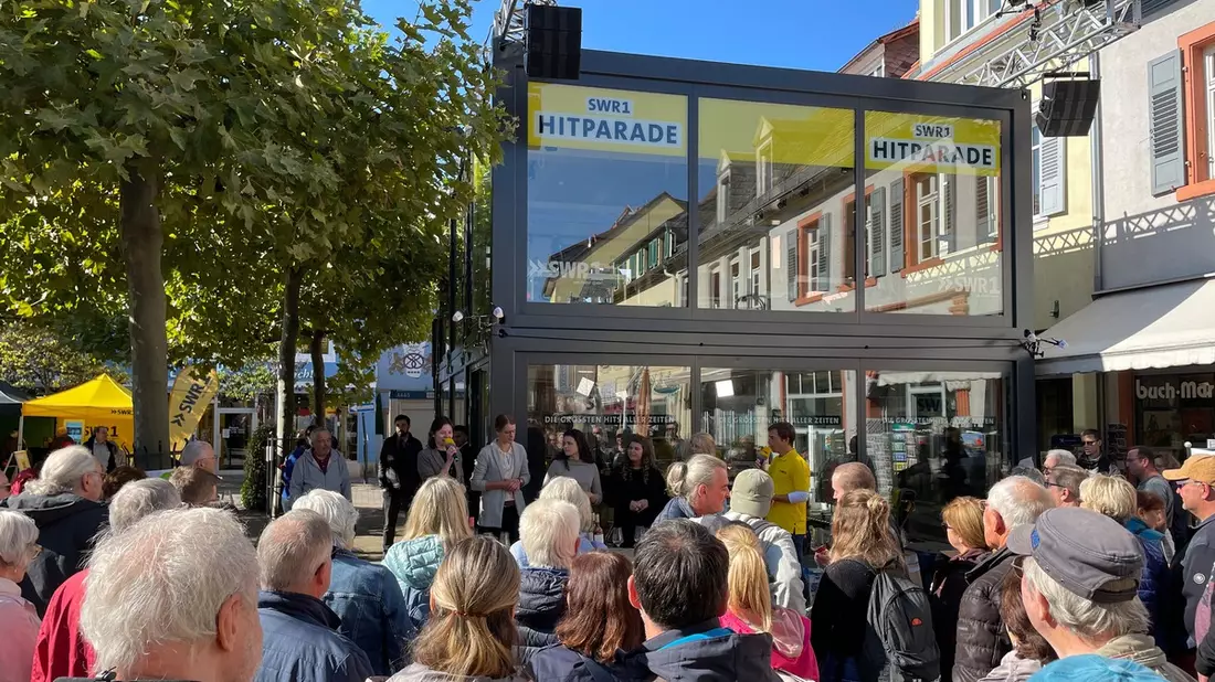 SWR1 Hitparade Rheinland-Pfalz mit Gläsernem Studio in Bad Kreuznach - Bild: presseportal.de