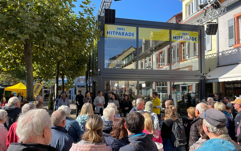 SWR1 Hitparade Rheinland-Pfalz mit Gläsernem Studio in Bad Kreuznach - Foto: presseportal.de