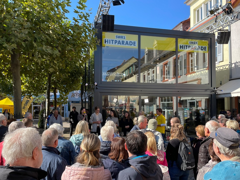 SWR1 Hitparade Rheinland-Pfalz mit Gläsernem Studio in Bad Kreuznach - Foto: presseportal.de