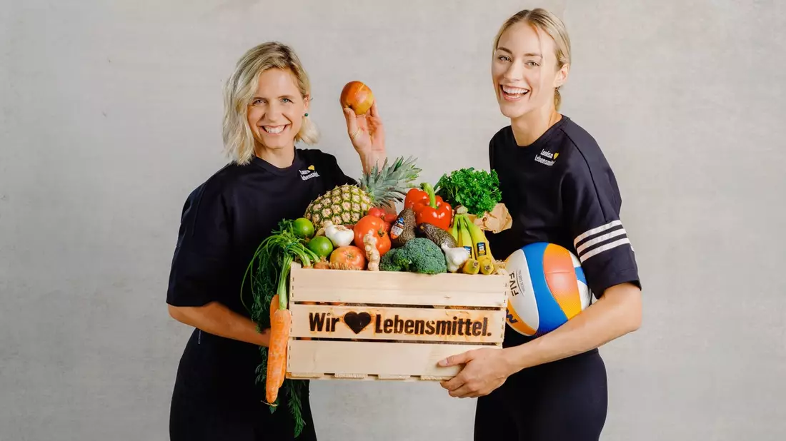 Tomate und Erdbeere auf die Eins - die große Team Deutschland Ernährungsumfrage von EDEKA vor den Olympischen Spielen - Bild: presseportal.de