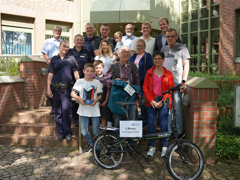 POL-COE: Kreis Coesfeld, Lüdinghausen/ Preise überreicht - Foto: presseportal.de