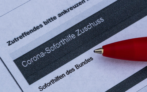 Unbürokratisch und schnell sollten die Corona-Soforthilfen ausgezahlt. Das hat Folgen, oftmals müssen Gerichte bemüht werden. - Foto: Robert Michael/dpa-Zentralbild/dpa Unbürokratisch und schnell sollten die Corona-Soforthilfen ausgezahlt. Das hat Folgen, oftmals müssen Gerichte bemüht werden. - Foto: Robert Michael/dpa-Zentralbild/dpa