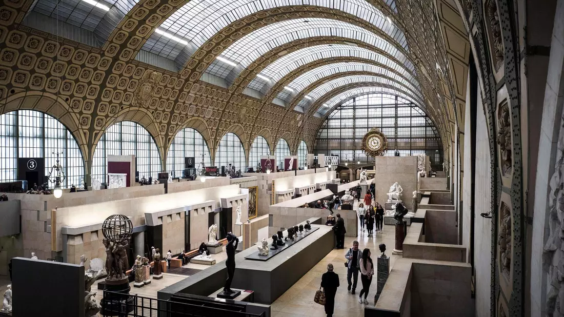 Das Orsay-Museum in einem früheren Bahnhof gehört zu den Einrichtungen, die zur Eröffnung der Olympischen Sommerspiele zu bleiben. (Archivfoto) - Bild: Philippe Lopez/AFP/dpa