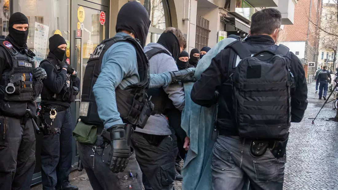 Behörden setzen auf hohen Kontrolldruck (Archivbild). - Bild: Christophe Gateau/dpa