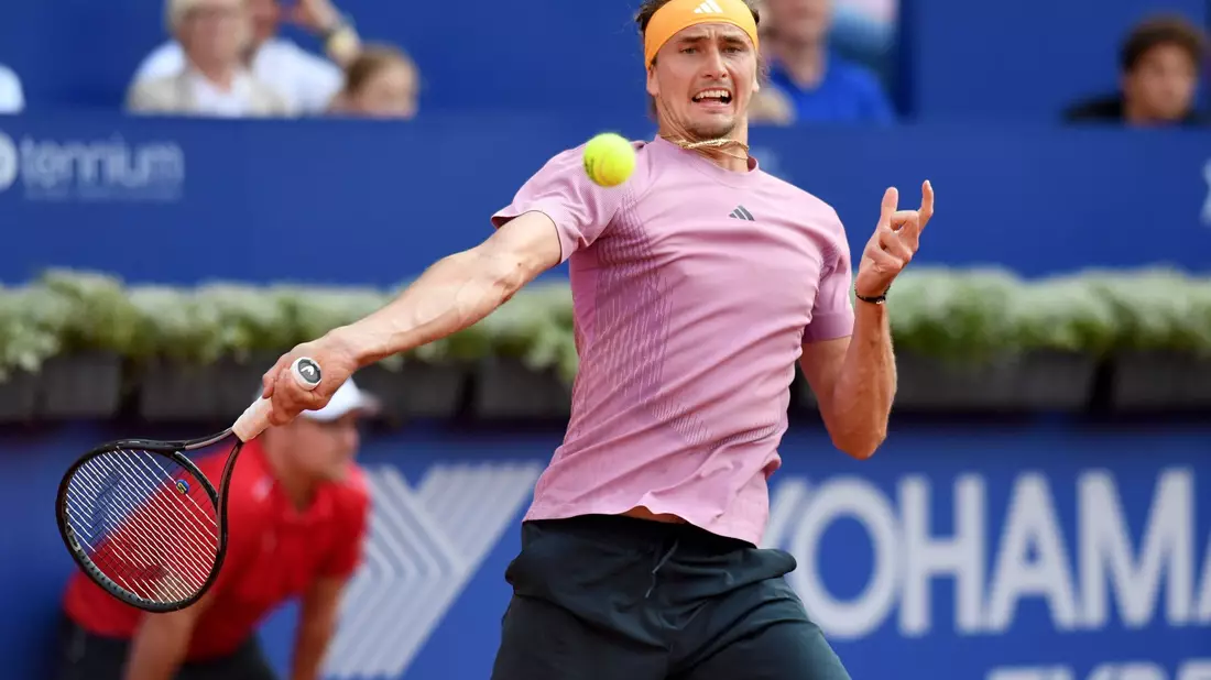 Alexander Zverev ist erneut in das Finale in Hamburg gestürmt. - Bild: Michael Schwartz/dpa