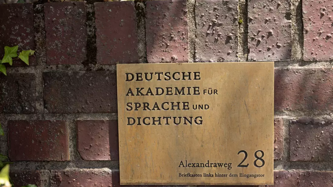 Die Deutsche Akademie für Sprache und Dichtung vergibt den Georg-Büchner-Preis seit 1951 - Bild: Helmut Fricke/dpa