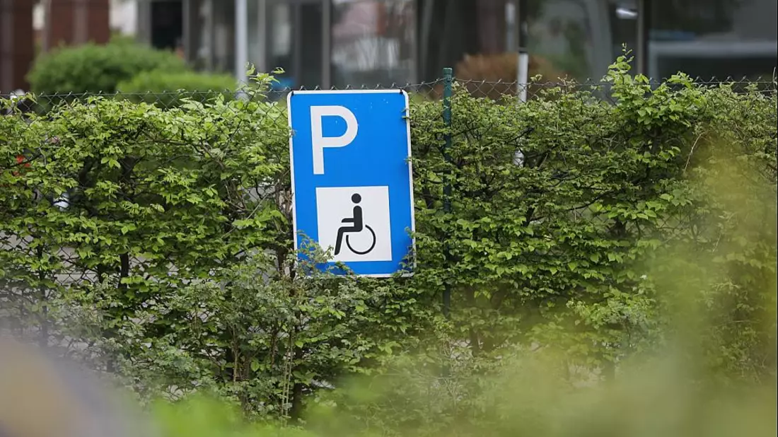 Behinderten-Parkplatz (Archiv) - Bild: über dts Nachrichtenagentur