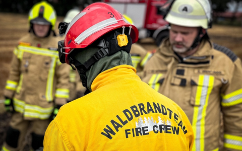 FW-OLL: Fachzug Vegetationsbrandbekämpfung trainiert mit Experten bei praxisnaher Brandübung - Foto: presseportal.de