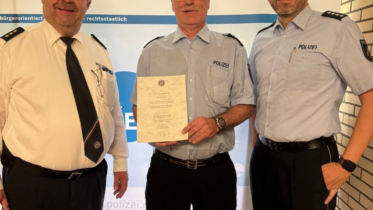 POL-EN: Ennepe-Ruhr-Kreis: Direktionsleiter Verkehr geht in den Ruhestand - Foto: presseportal.de