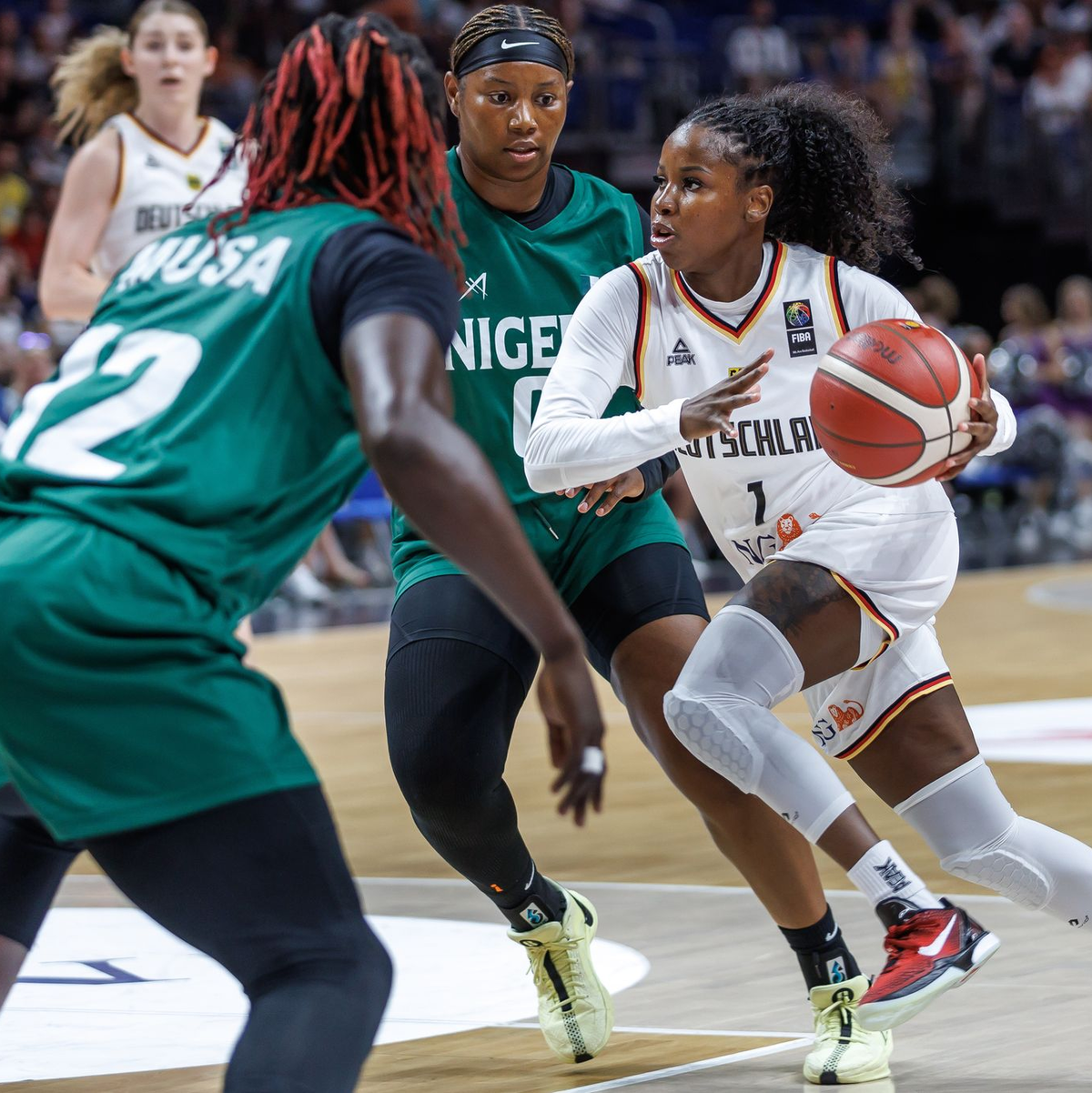 Alexis Peterson überragte bei den deutschen Frauen. - Foto: Andreas Gora/dpa