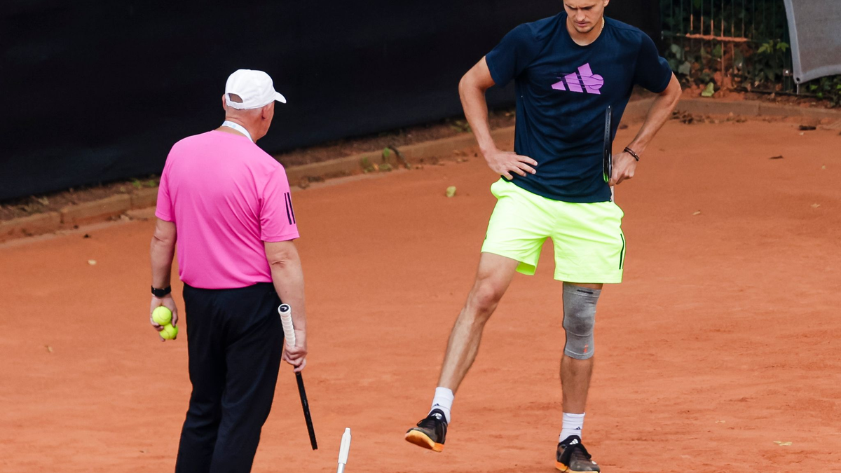 Alexander Zverev steht in Hamburg im Achtelfinale. - Foto: Frank Molter/dpa
