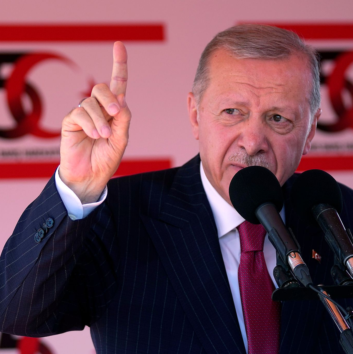 Keine vereinte Insel - Erdogan will Zwei-Staaten-Lösung auf Zypern - Foto: Petros Karadjias/AP/dpa
