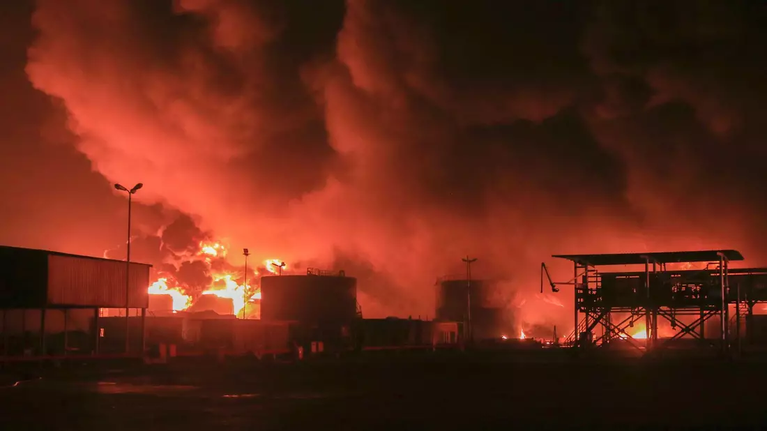 Der Iran wirft seinem Erzfeind Israel gefährliches Abenteurertum vor. - Bild: Uncredited/AP/dpa