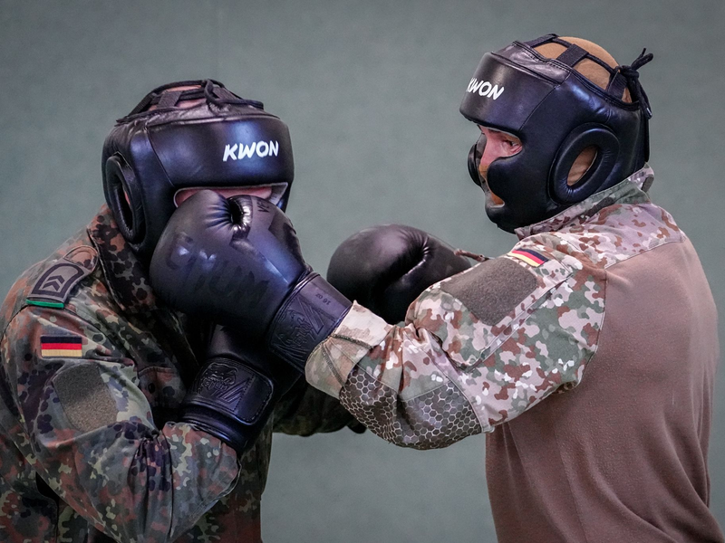 Seit 2022 richtet das KSK seinen Schwerpunkt auf Landes- und Bündnisverteidigung innerhalb der Nato aus. - Foto: Kay Nietfeld/dpa