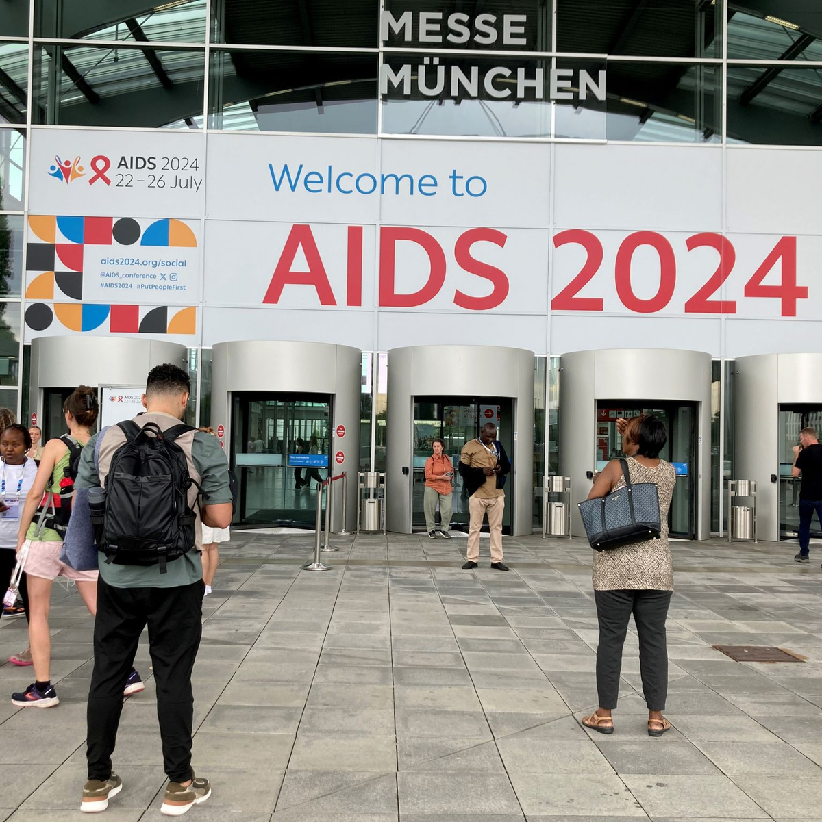 Zu der Welt-Aids-Konferenz im Münchner Messegeländer werden über 10.000 Teilnehmer aus aller Welt erwartet. - Foto: Sabine Dobel/dpa