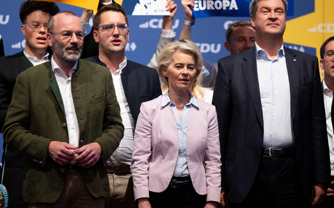 Die alte und neue EU-Kommissionspräsidentin von der Leyen plädiert für einen «technologieneutralen Ansatz». (Archivbild) - Foto: Sven Hoppe/dpa