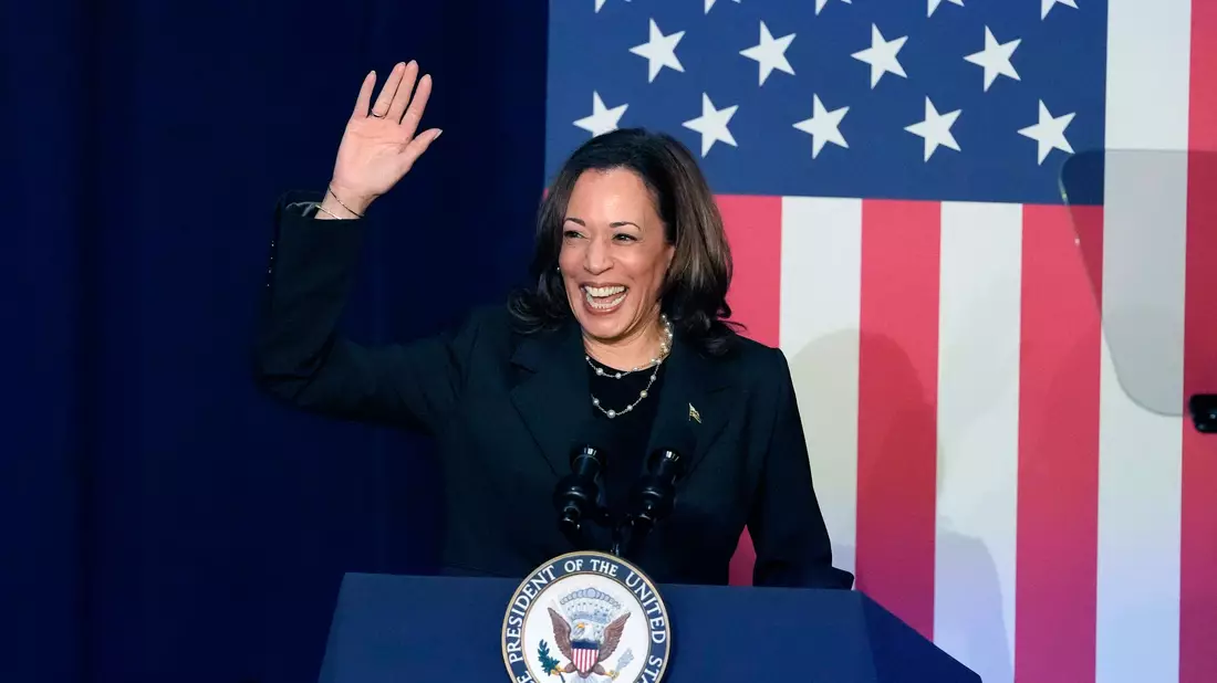 Kamala Harris ist die erste Frau und die erste Schwarze im US-Vizepräsidentenamt. (Archivbild) - Bild: Carlos Osorio/AP