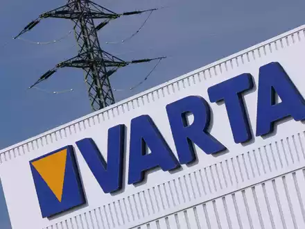 Mit den Schritten soll eine mögliche Insolvenz von Varta nachhaltig abgewendet werden. (Archivbild) - Foto: Karl-Josef Hildenbrand/dpa
