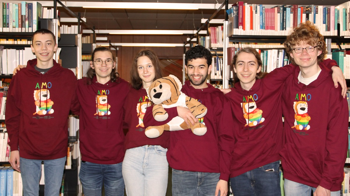 Internationale Mathematik-Olympiade in England: Deutsches Team gewinnt sechs Medaillen - Foto: presseportal.de