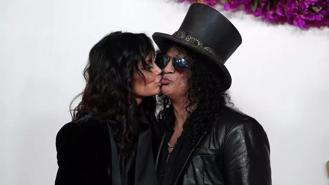 Die Stieftocher von Musiker Slash ist gestorben. (Archivbild) - Bild: Jordan Strauss/Invision/AP
