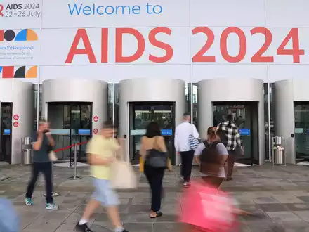 Auf der Welt-Aids-Konferenz beraten sich Mediziner, Experten und Aktivisten, wie HIV und Aids weiter eingedämmt werden können. - Foto: Karl-Josef Hildenbrand/dpa