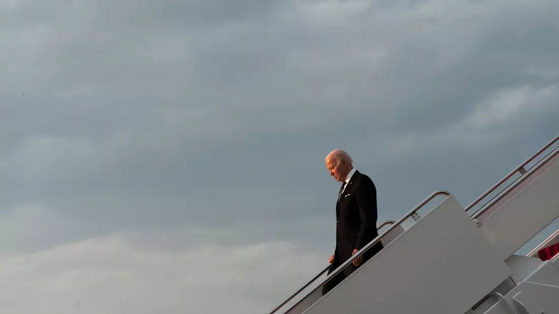 US-Präsident Joe Biden kehrt am Dienstag ins Weiße Haus zurück. - Bild: Jacquelyn Martin/AP/dpa