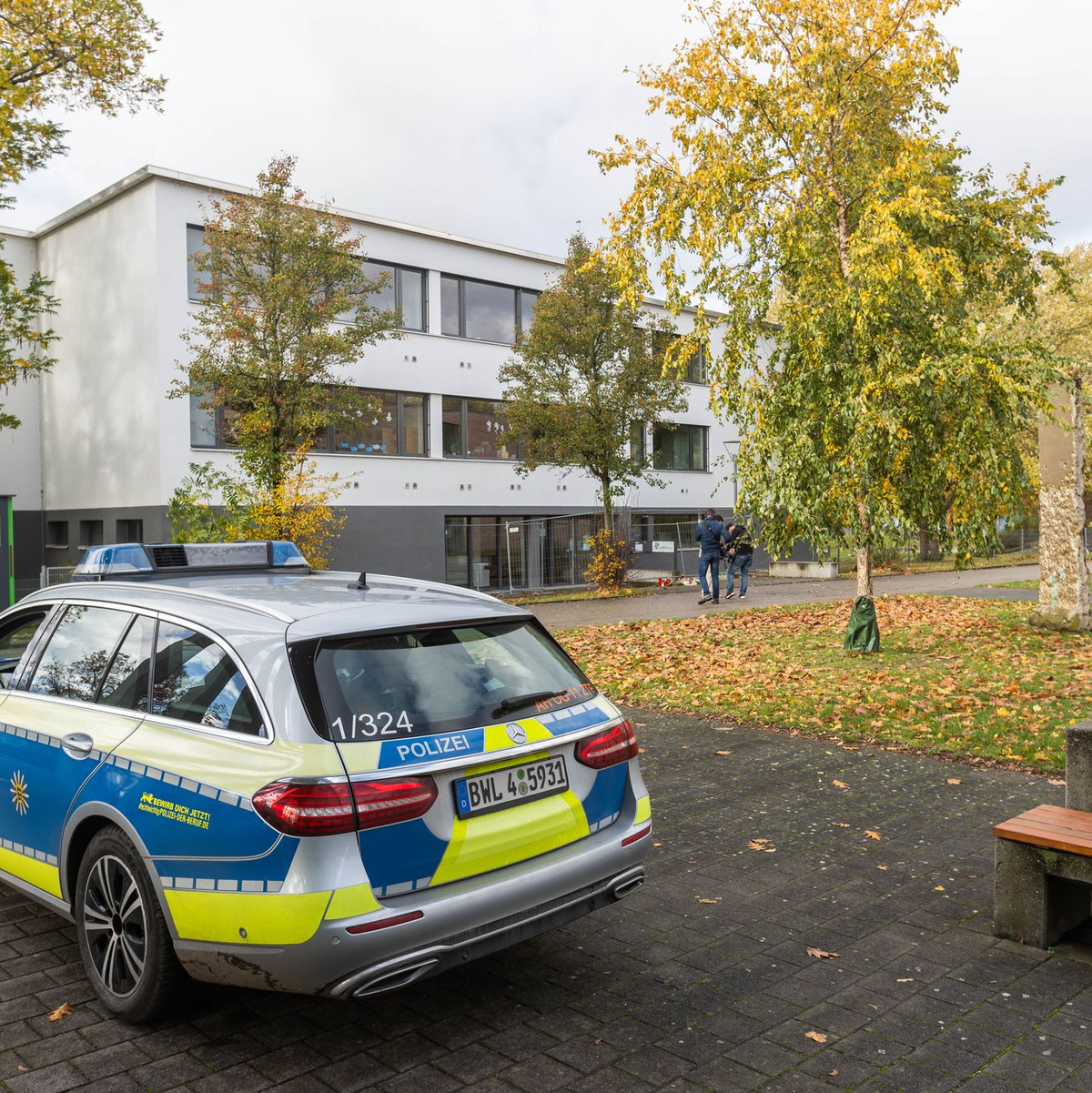 Der tödliche Angriff auf einen Schüler in Offenburg löste November Trauer und Entsetzen aus. (Archivbild)  - Foto: Philipp von Ditfurth/dpa