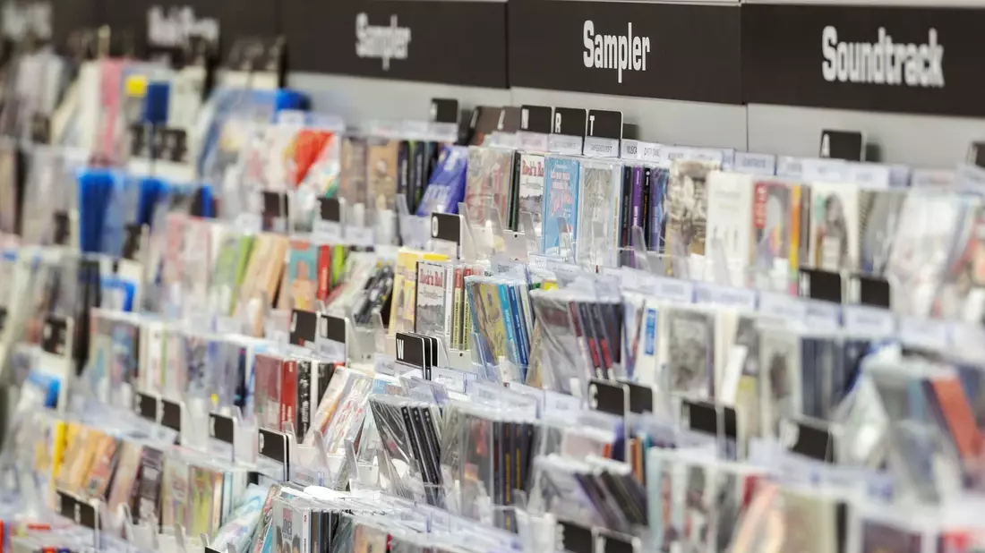 Zwischen Januar und Juni wurden laut dem Bundesverband Musikindustrie insgesamt 1,136 Milliarden Euro mit Musik umgesetzt. - Bild: Armin Weigel/dpa